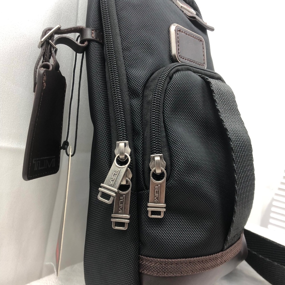 TU.MI SLING BAG In black - Picture 2 of 8